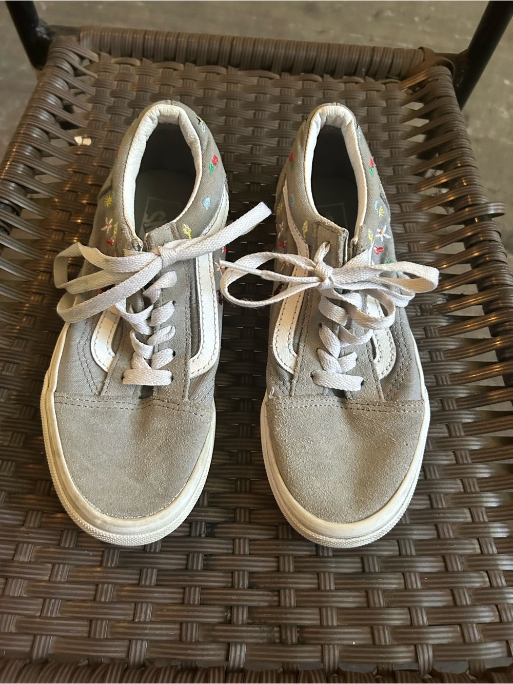 Girls flower van sneakers